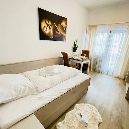 Fewo 20 - Appartement Im Rottalblick - Youngmodern Wohnen, Tiere Willkommen, Bademantelgang Zur Therme, Tv Und Balkon Bad Griesbach im Rottal Exterior foto