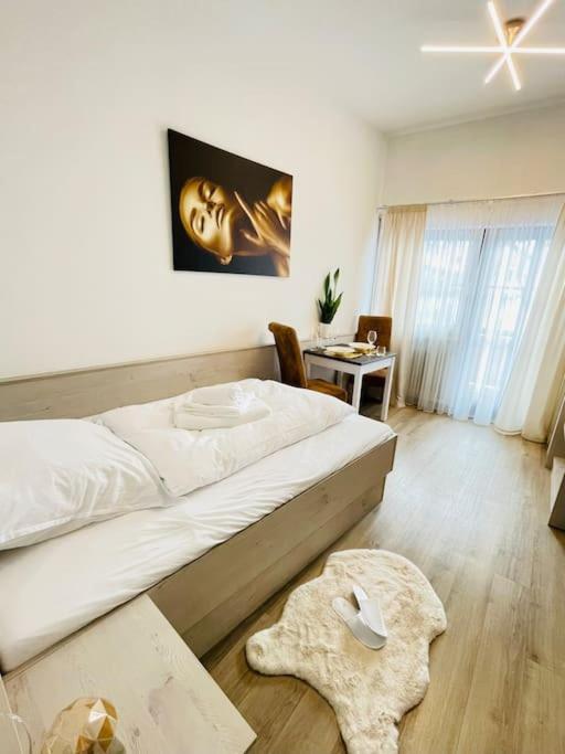 Fewo 20 - Appartement Im Rottalblick - Youngmodern Wohnen, Tiere Willkommen, Bademantelgang Zur Therme, Tv Und Balkon Bad Griesbach im Rottal Exterior foto