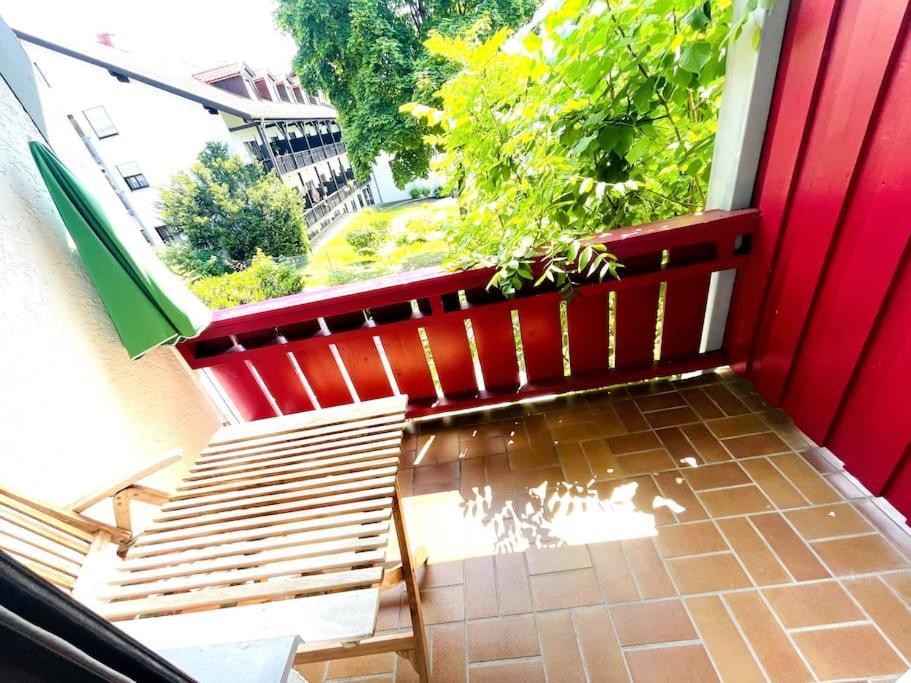 Fewo 20 - Appartement Im Rottalblick - Youngmodern Wohnen, Tiere Willkommen, Bademantelgang Zur Therme, Tv Und Balkon Bad Griesbach im Rottal Exterior foto